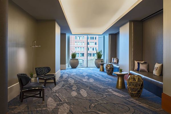 Renaissance Boston Waterfront Hotel