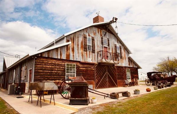 Jones Barn at Willow Creek Ranch