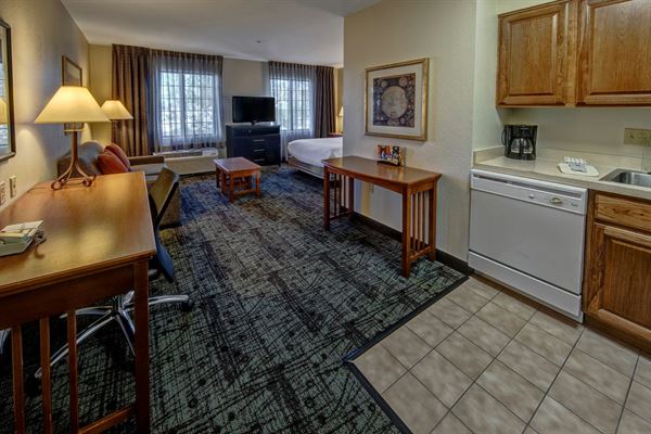 Staybridge Suites Denver-Cherry Creek