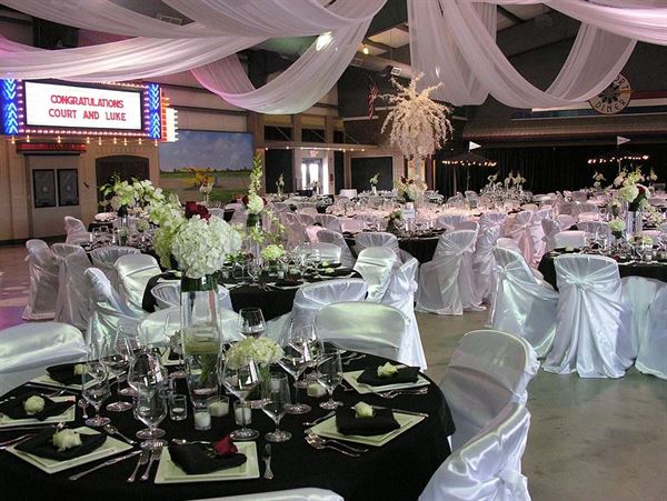 Hangar Hotel and Conference Center