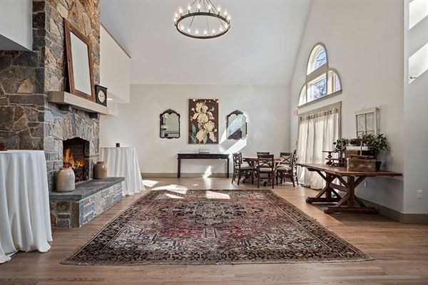 Grove at Briar Barn Inn