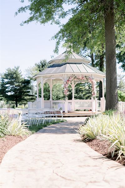 Swan Lake Resort & Conference Center