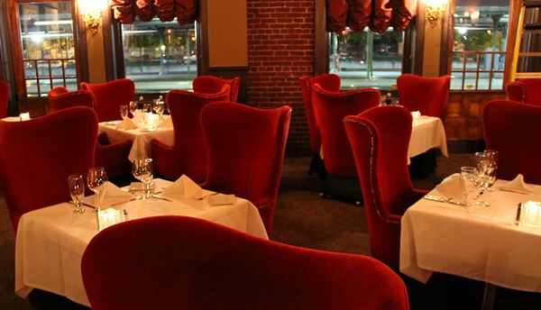 Wilf's Restaurant & Bar