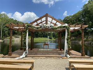 Valley Oaks Wedding Venue