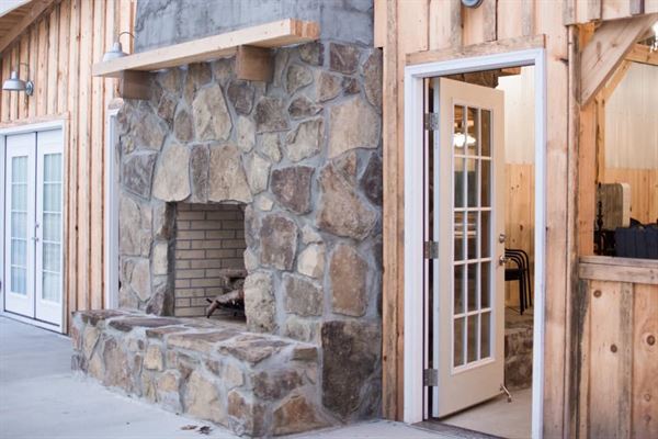 Valley Oaks Wedding Venue