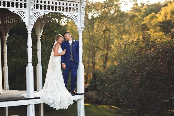 Kemfort's Cottage and Cora's Bed & Breakfast