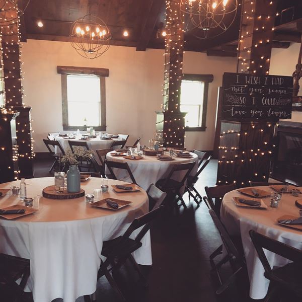 Kemfort's Cottage and Cora's Bed & Breakfast