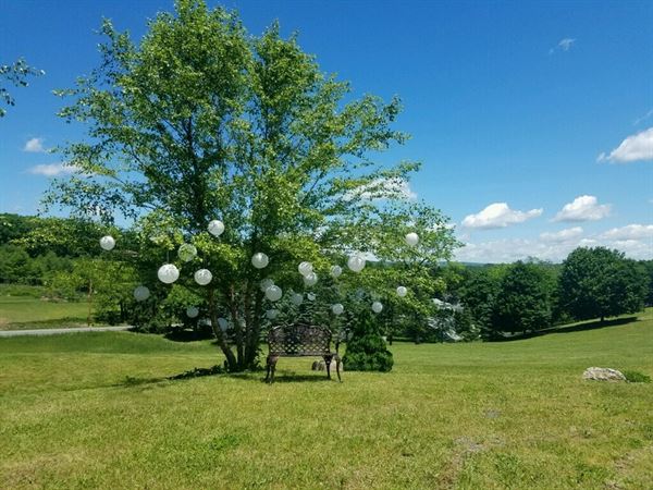 Kemfort's Cottage and Cora's Bed & Breakfast