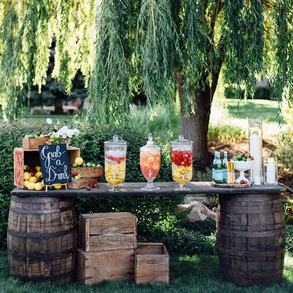 Thee Ellsworth Manor