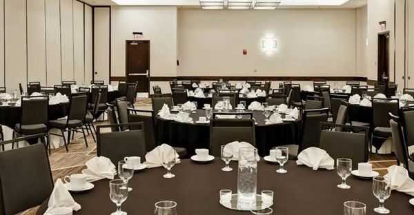Embassy Suites Greenville Golf Resort & Conference Center