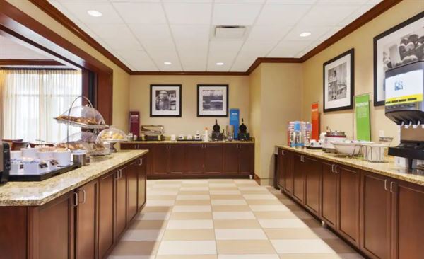 Hampton Inn Detroit/Southgate