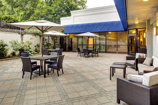 Courtyard New Haven at Yale