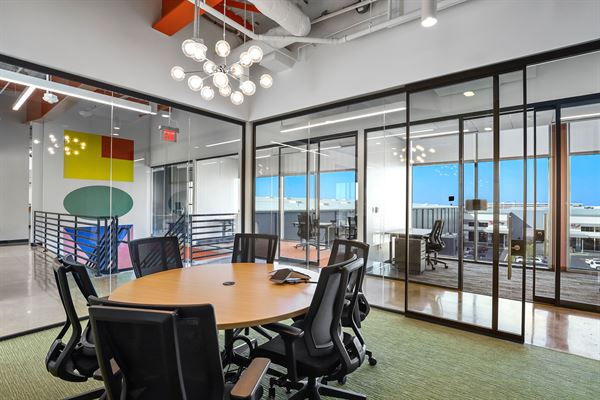 Venture X Dallas - Braniff Centre
