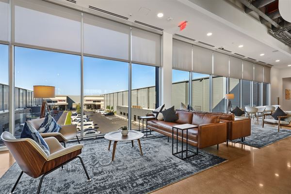 Venture X Dallas - Braniff Centre