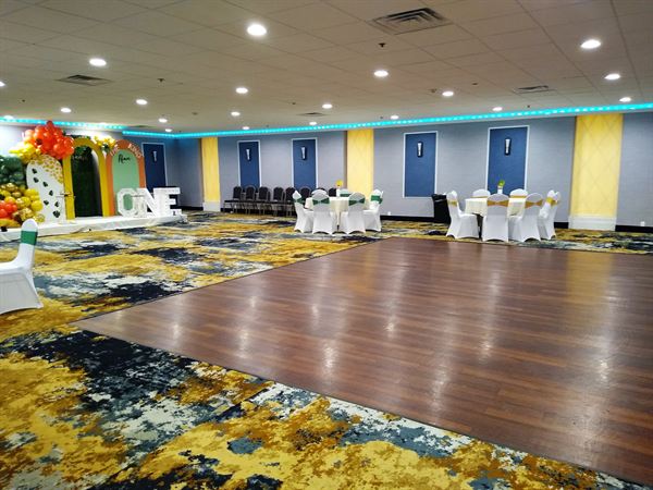 Exton Hotel & Conference Center