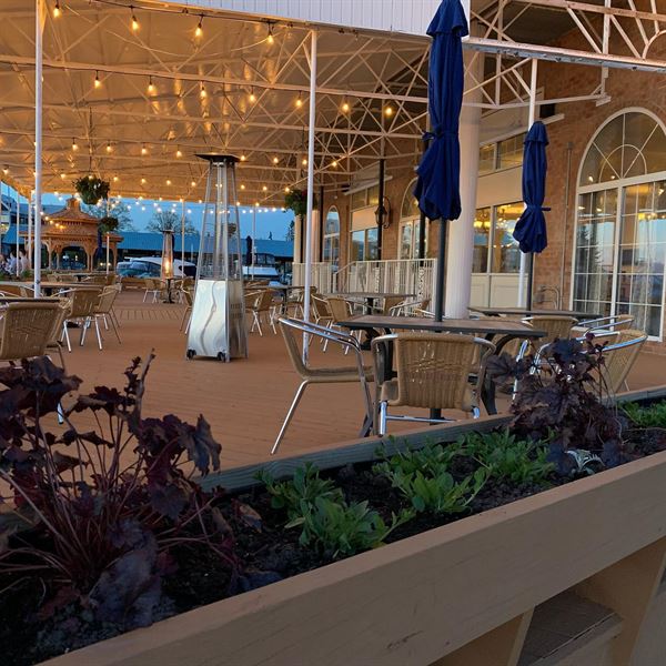 Riveredge Resort Hotel