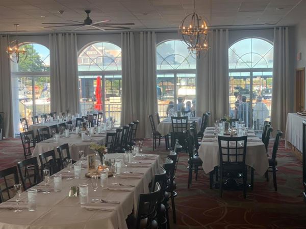 Riveredge Resort Hotel