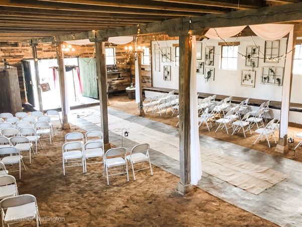 Axton Lodge's Rocky Knolls Barns