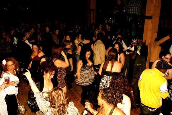 Datz Hype Sound Pro DJ Service