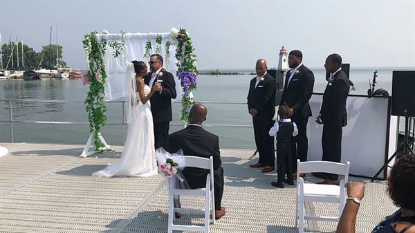 Datz Hype Sound Pro DJ Service