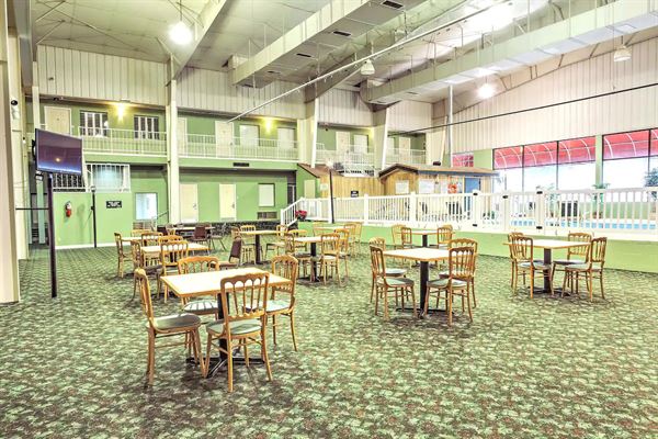 Coratel Inn & Suites By Jasper McCook