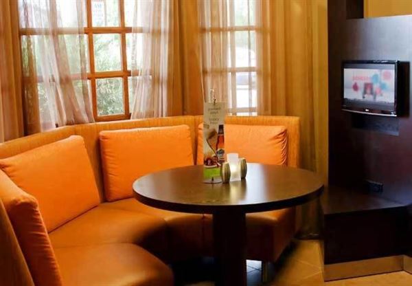 Courtyard Farmington