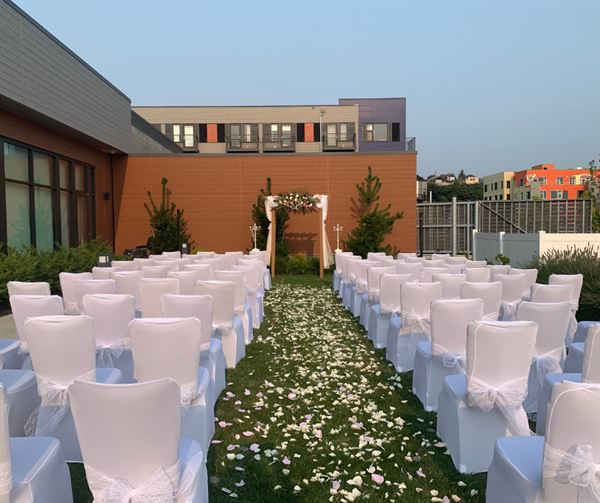 Hotel Indigo Everett Waterfront