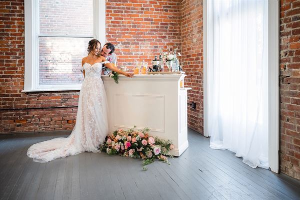 The Colonia Building