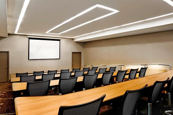 Sheraton Needham Hotel