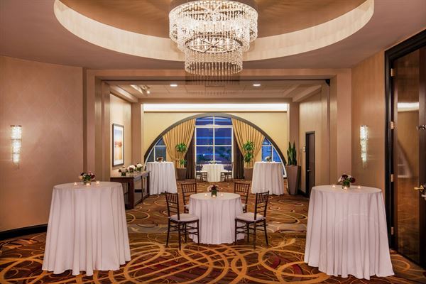 Sheraton Needham Hotel