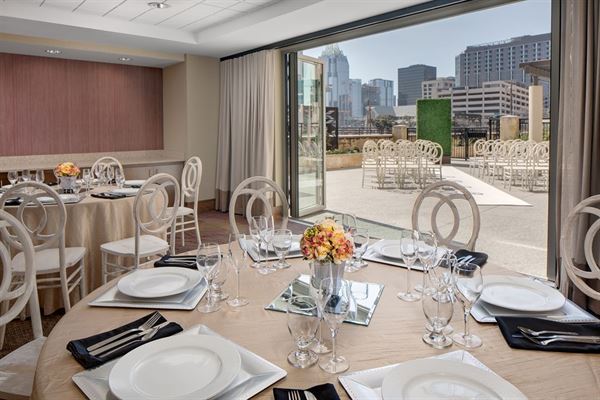 Hotel Indigo Austin Downtown University