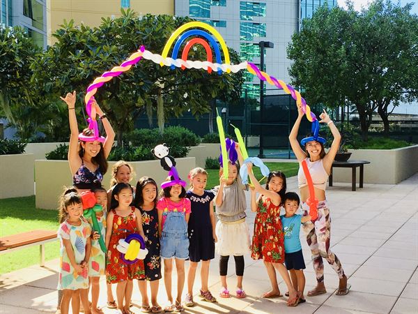 Magical Touch - Party Entertainment Hawaii