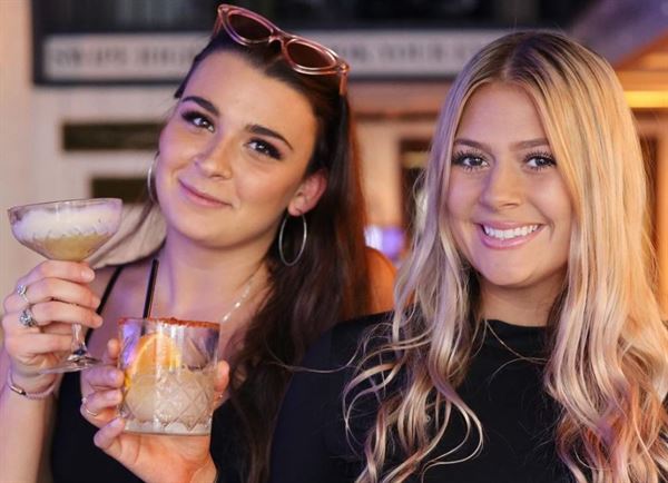 3eleven Kitchen & Cocktails