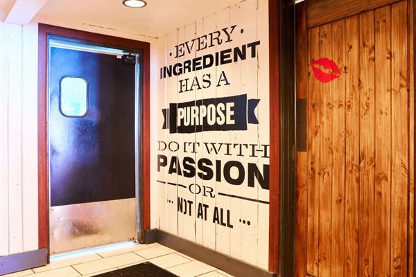 3eleven Kitchen & Cocktails