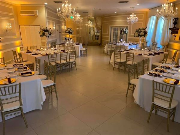 Grand Salon Reception Hall