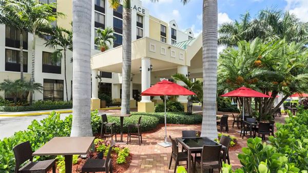 Hyatt Place Fort Lauderdale Cruise Port