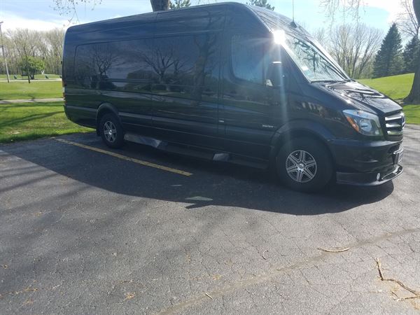 Black Car Everywhere Limousine & Car Service