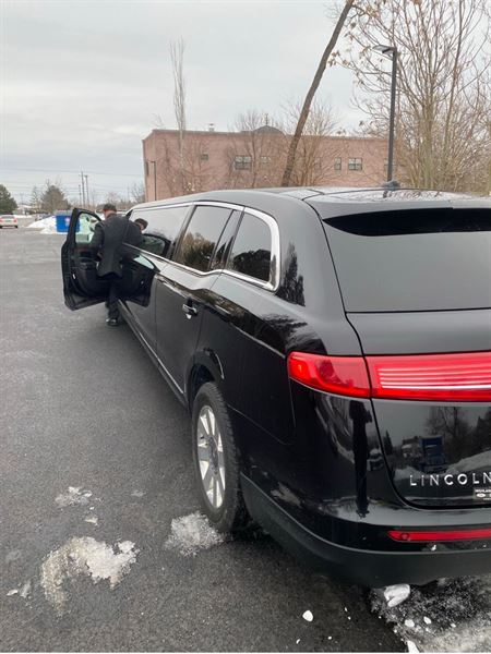 Black Car Everywhere Limousine & Car Service