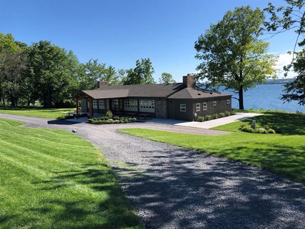 Seneca Lake Resorts
