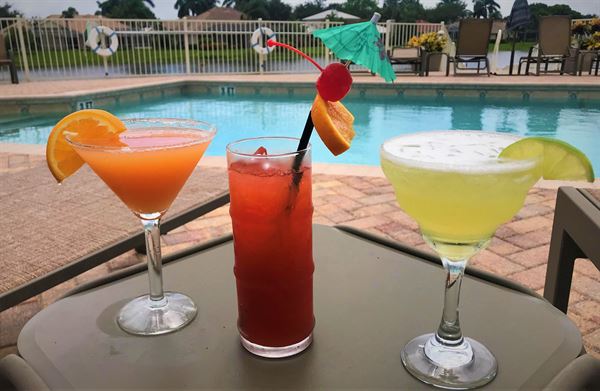 The Club At Longshore Lake