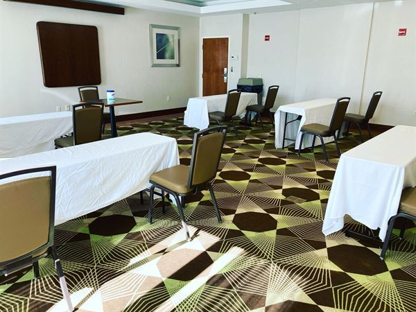 Holiday Inn Manchester Airport