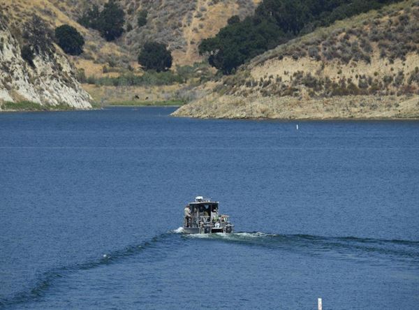 Sail Blue Ocean -  boat tour to Castaic Lake
