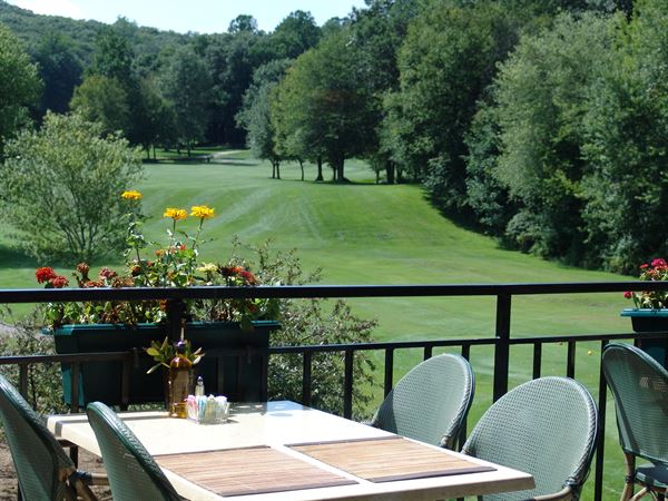 Cafe On The Green Restaurant