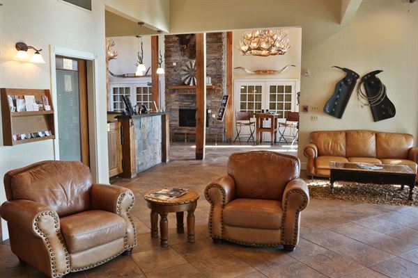 Lone Star Lodge & Marina