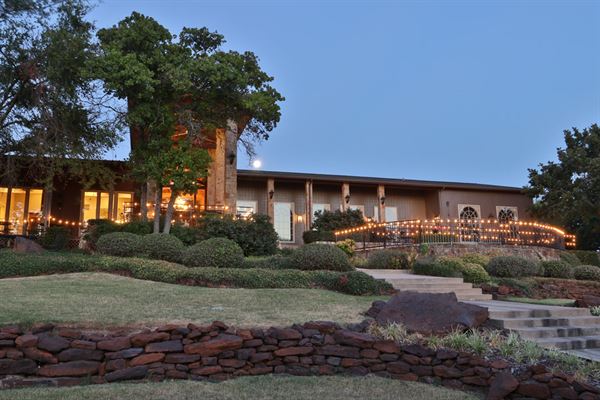 Lone Star Lodge & Marina