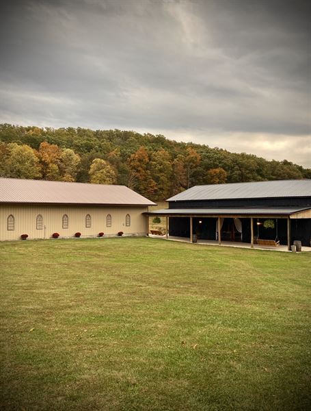 WhitLee Springs Weddings and Events, LLC