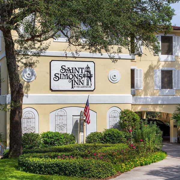 St Simons Inn