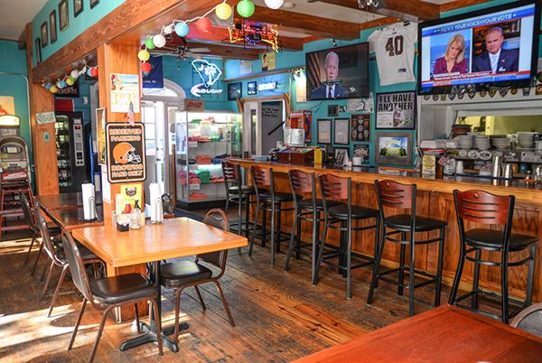 Island Bar and Grill, Pawleys Island
