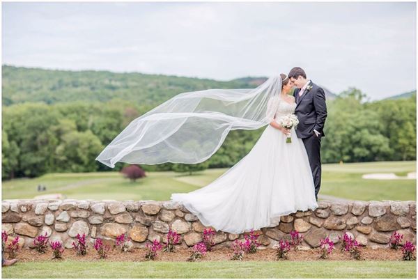 Paramount Country Club