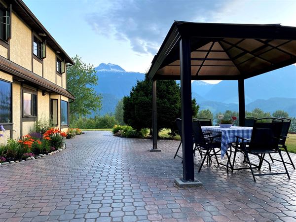 Begbie Views Retreat